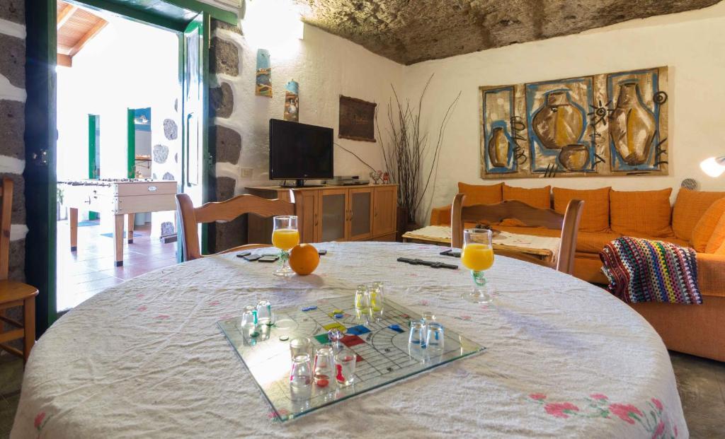 Casa Cueva El Caidero