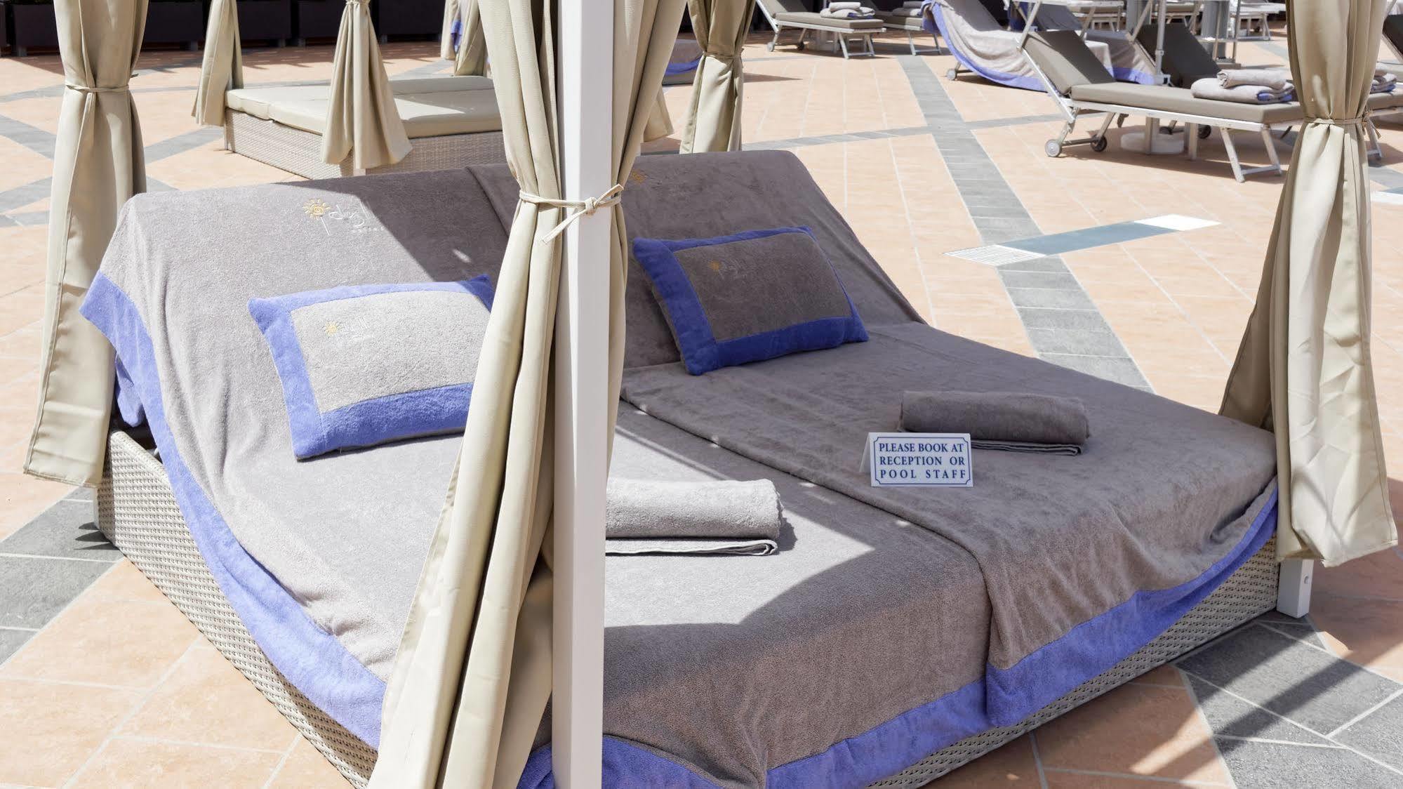 Aparthotel Idyll - Adults Only 3*