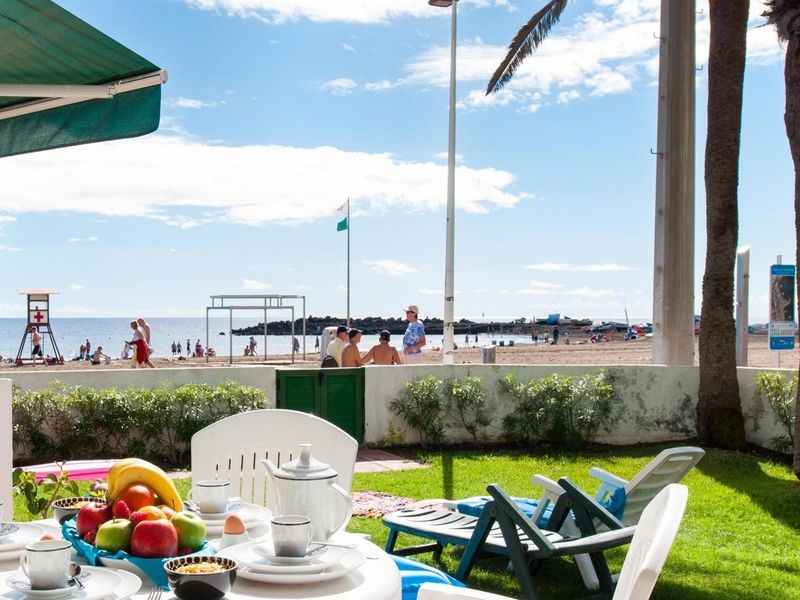 Beachfront Burras Mra 02 *