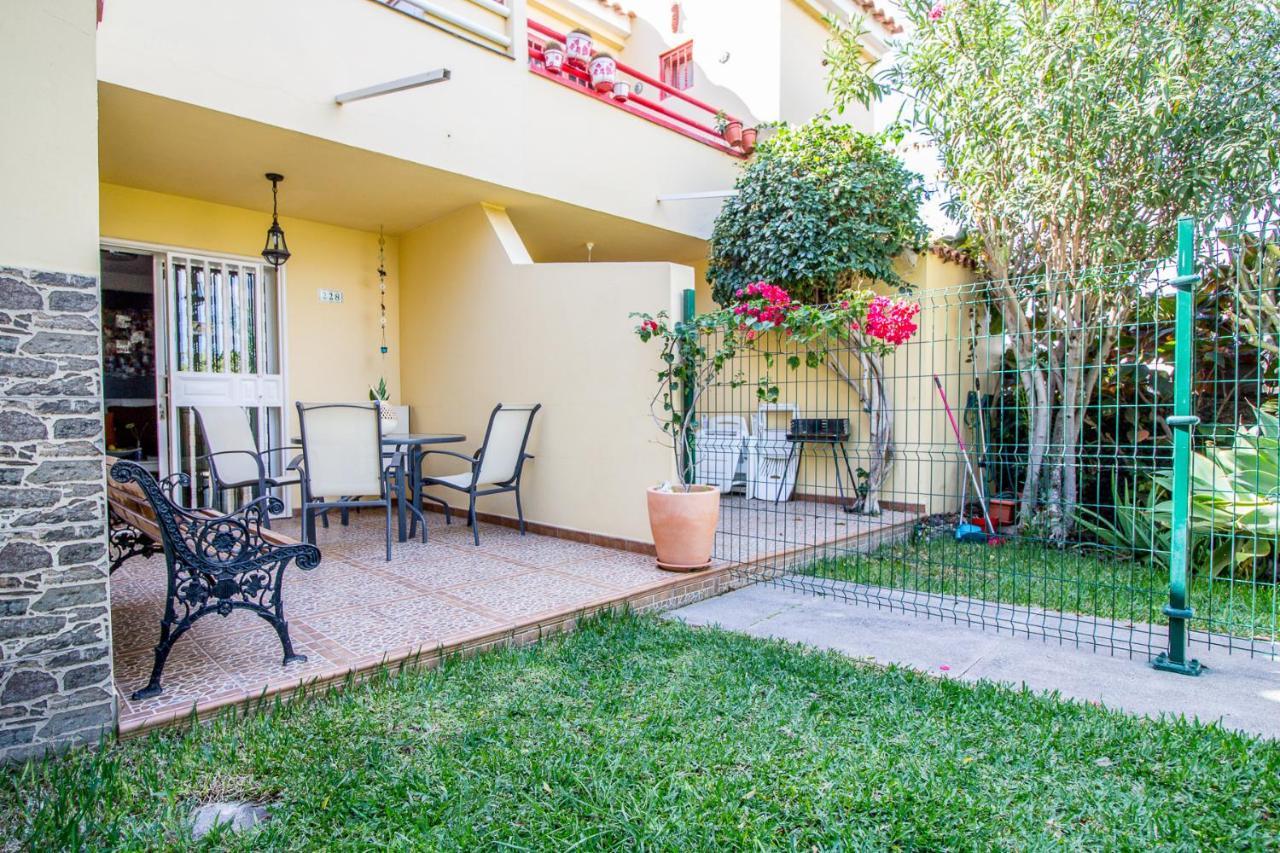 Martina Bungalow With Garden, Bbq, And Pools