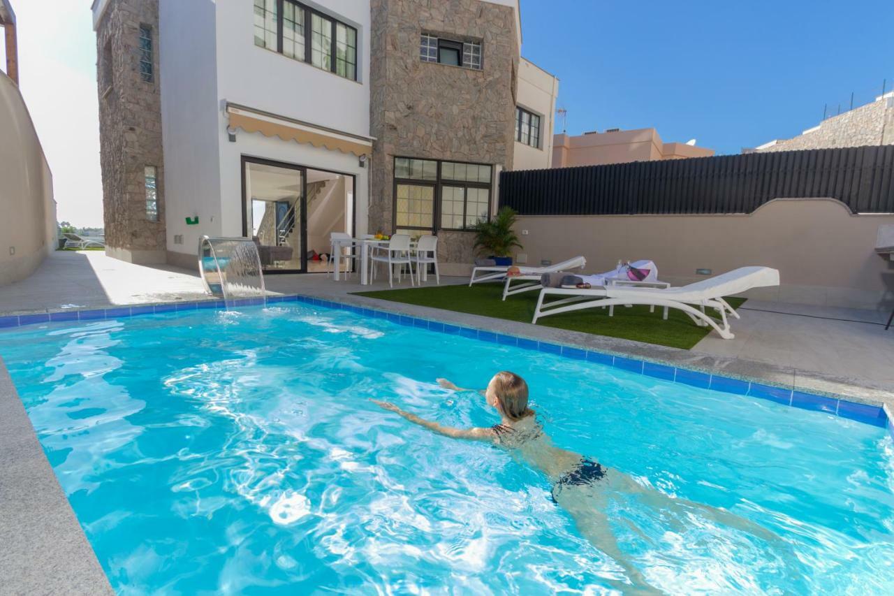 Amadores N6 Villa