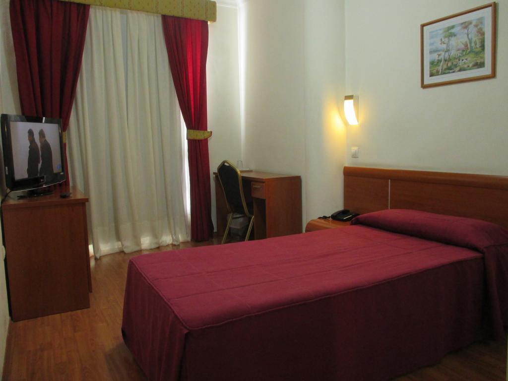 Hotel Avenida De Canarias