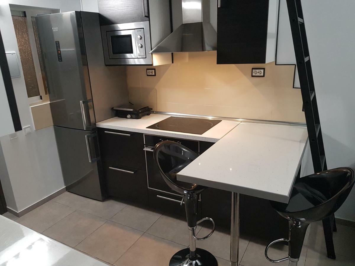 Apartment Deluxe Seaview-sunsets !transfe-r Inc! Pool,2aircond,2tv65