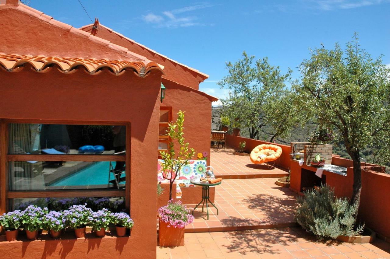 Villa Tres Almendros By I N Z U L A E