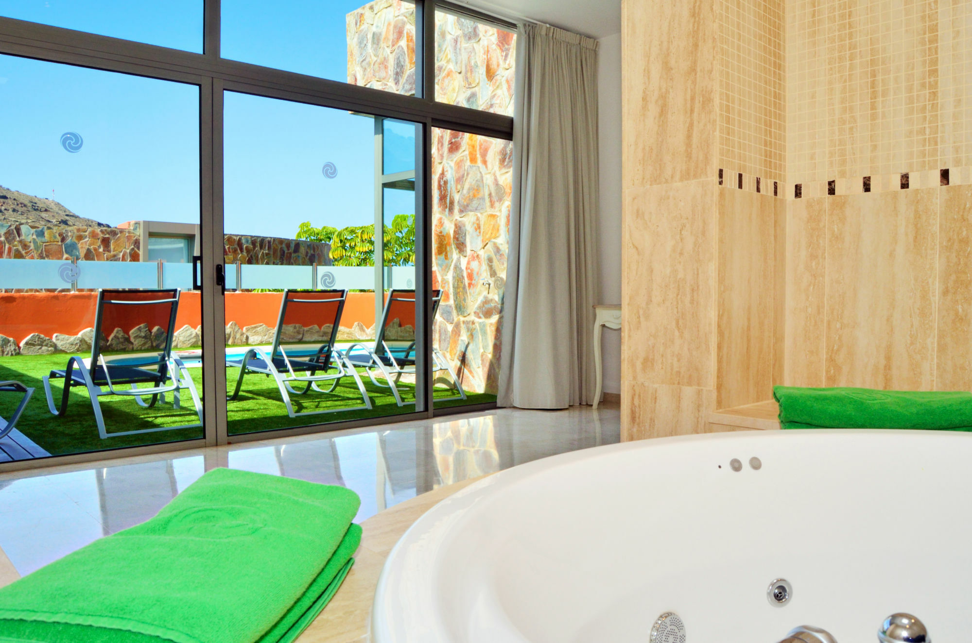 Opal Anfi Tauro Villa