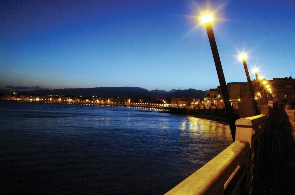 Wifi/sat * Arinaga