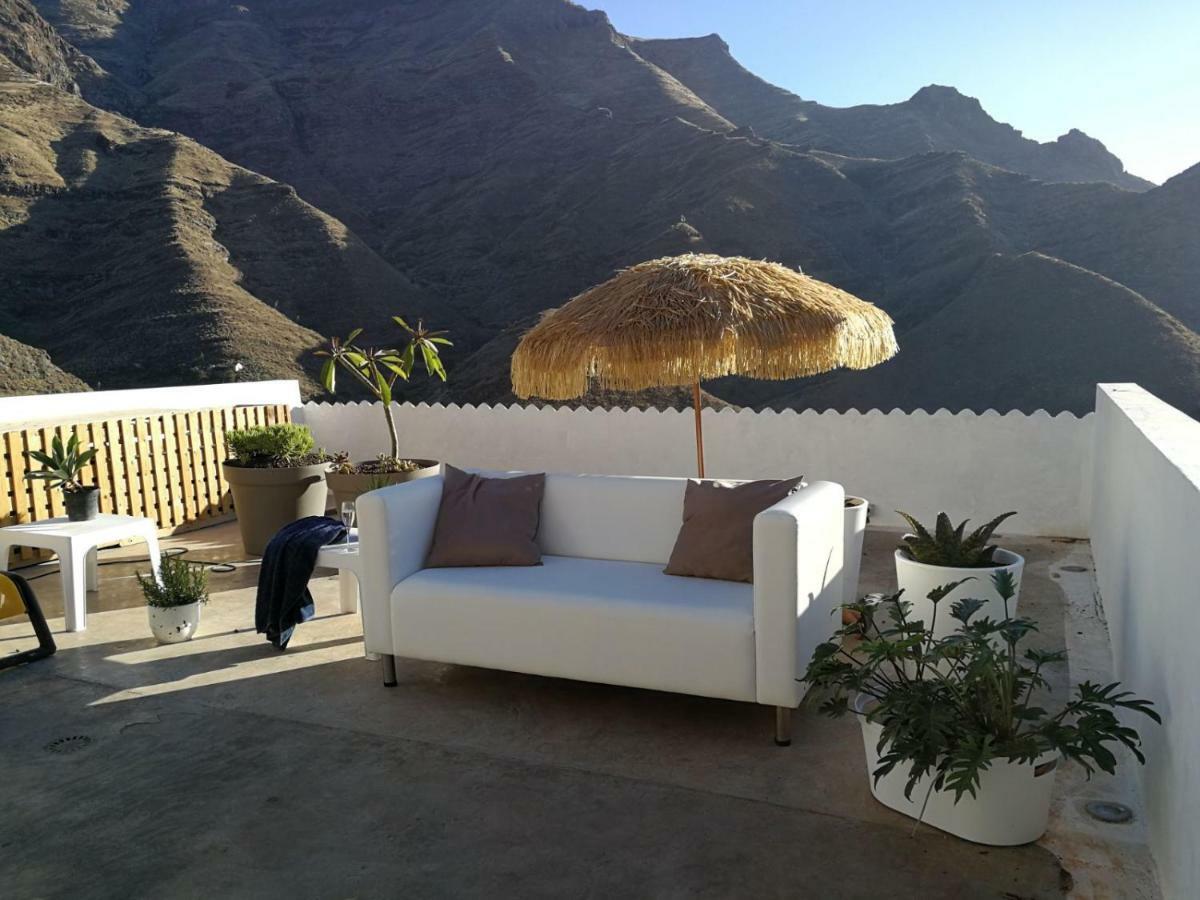Villa Vilna House With Private Pool, Jacuzzi And Garden -optional Pool And Jacuzzi Heating