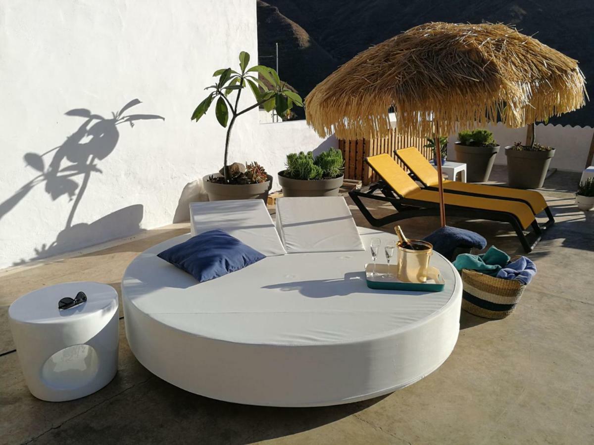Vilna House With Private Pool, Jacuzzi And Garden -optional Pool And Jacuzzi Heating Villa *