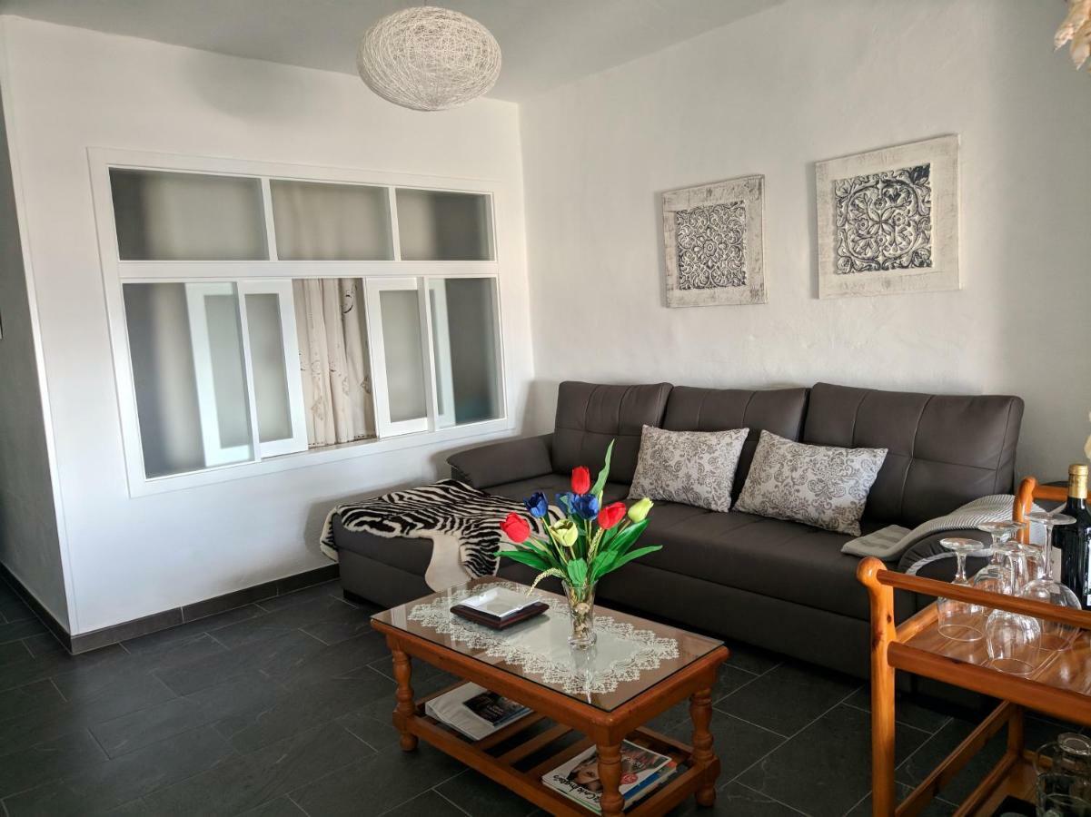 Ocean Breeze Faro Apartment