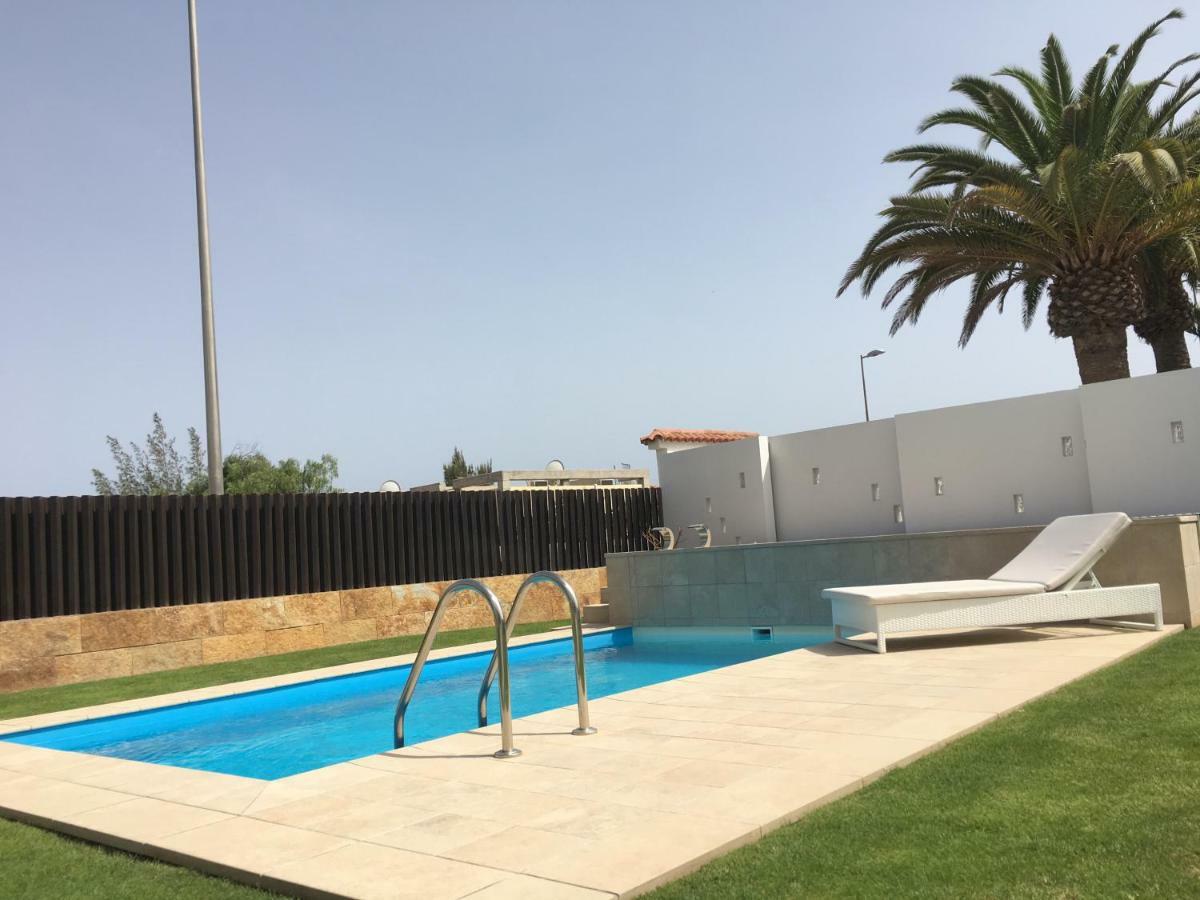 Calma Luxury Villa *