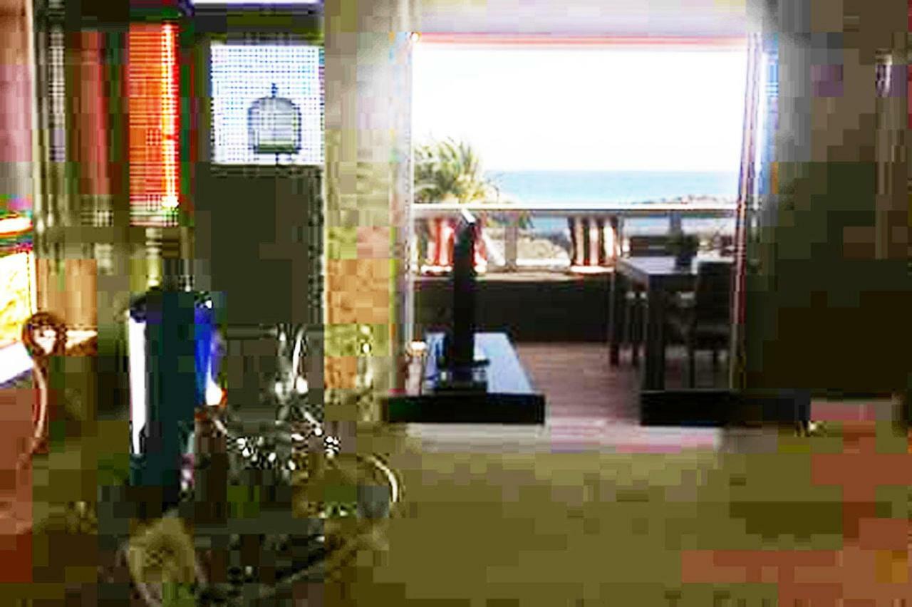 En Playa De Burras Apartamento