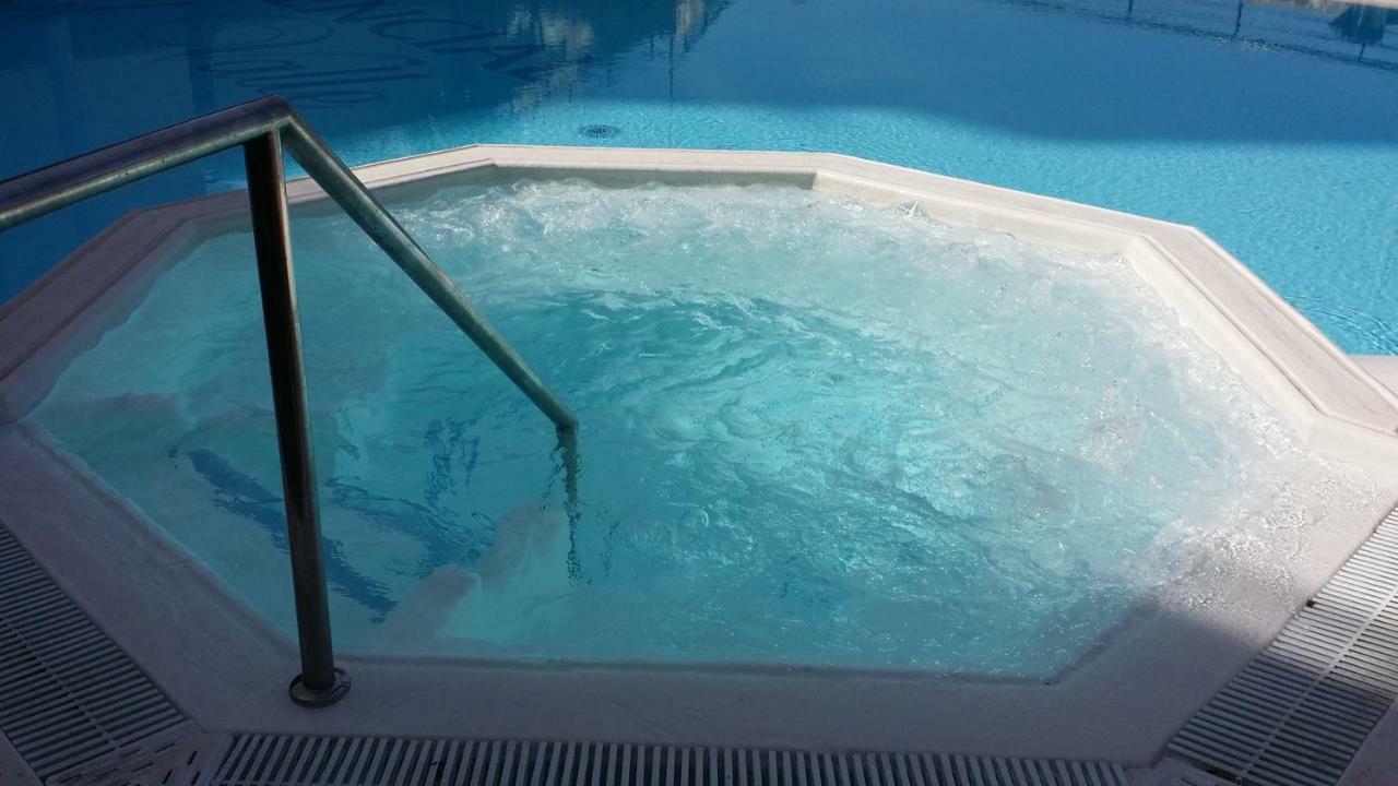 Beautiful Duplex With Jacuzzi