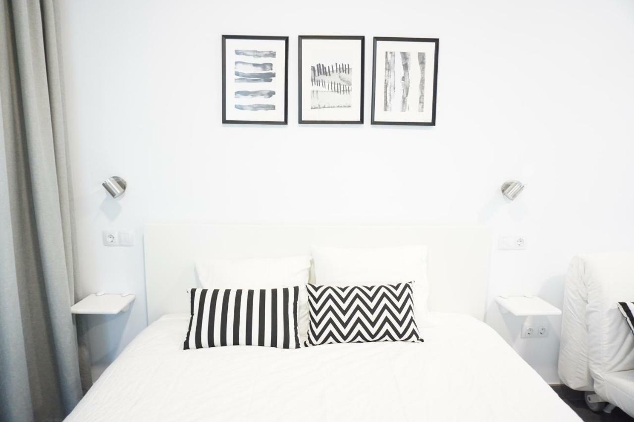 Black & White Canteras Apartment *