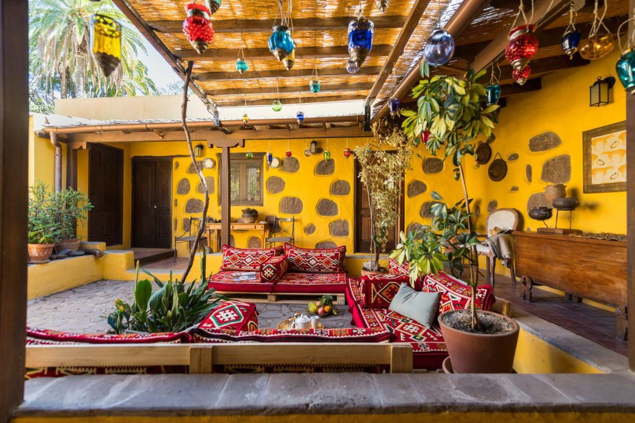 Casa rural Bohemian Hideaway - 2 Unique With Shared Pool