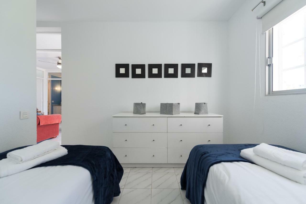 First Line Apartamento *