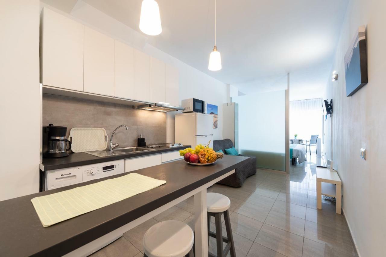 1st Line Studio Las Canteras Beach - Wifi Apartment