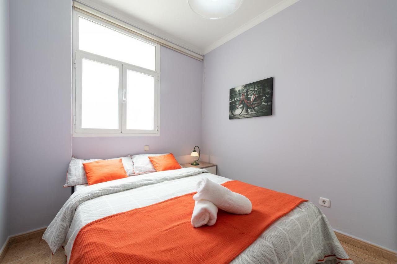 Spacious 3br 5 Min Walk To Las Canteras - Parking