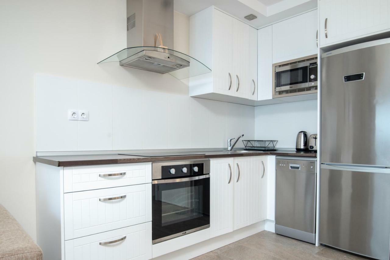 Apartment Stunning Views Guaranteed *