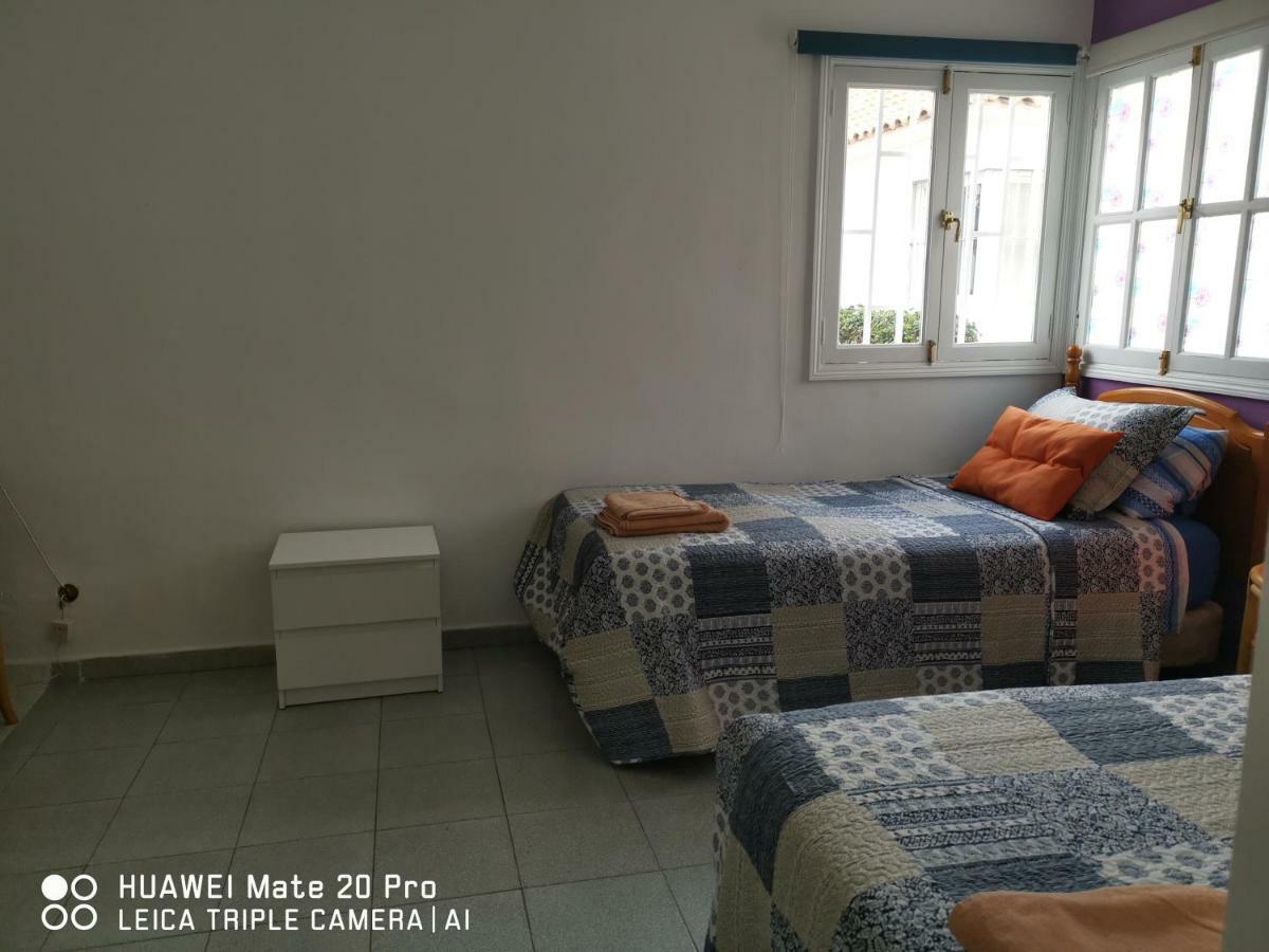 Nelidas Pri. Bungalow Pool & Wifi Free. Casa vacanze
