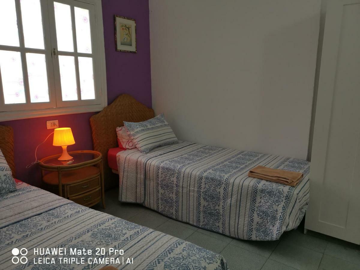 Nelidas Pri. Bungalow Pool & Wifi Free. Casa vacanze *