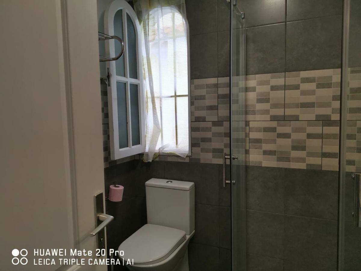 Nelidas Pri. Bungalow Pool & Wifi Free. Casa vacanze *