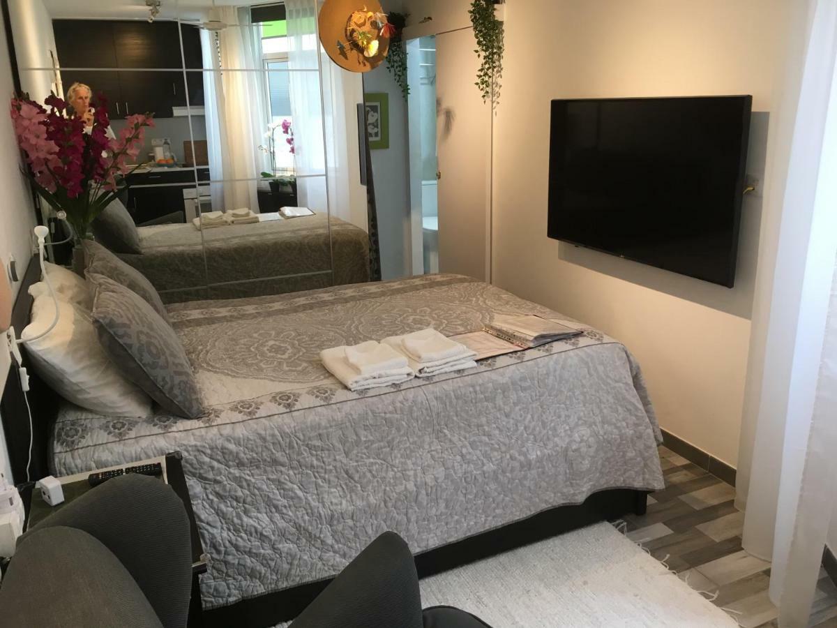 Apartment Interior Serviced *