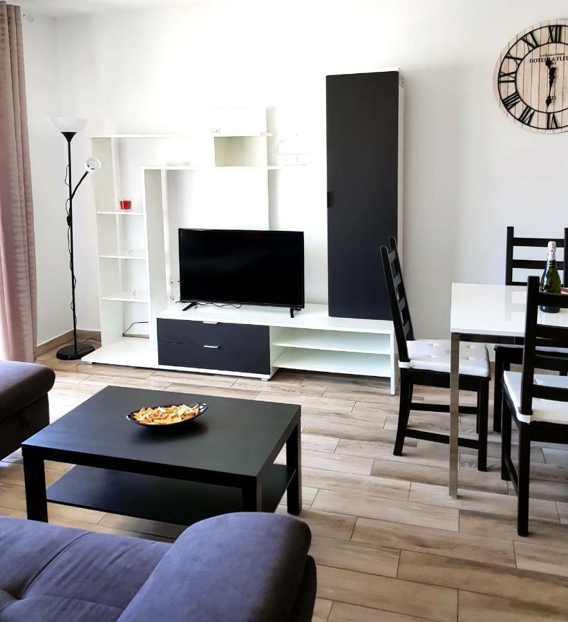 Luxury 2 Bedroom 2 Min From