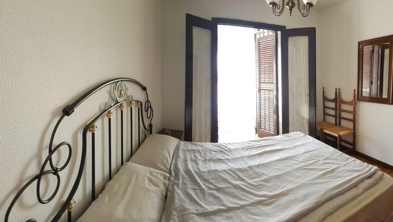 Lovely 2 Bedroom House With Private Garden Villa *