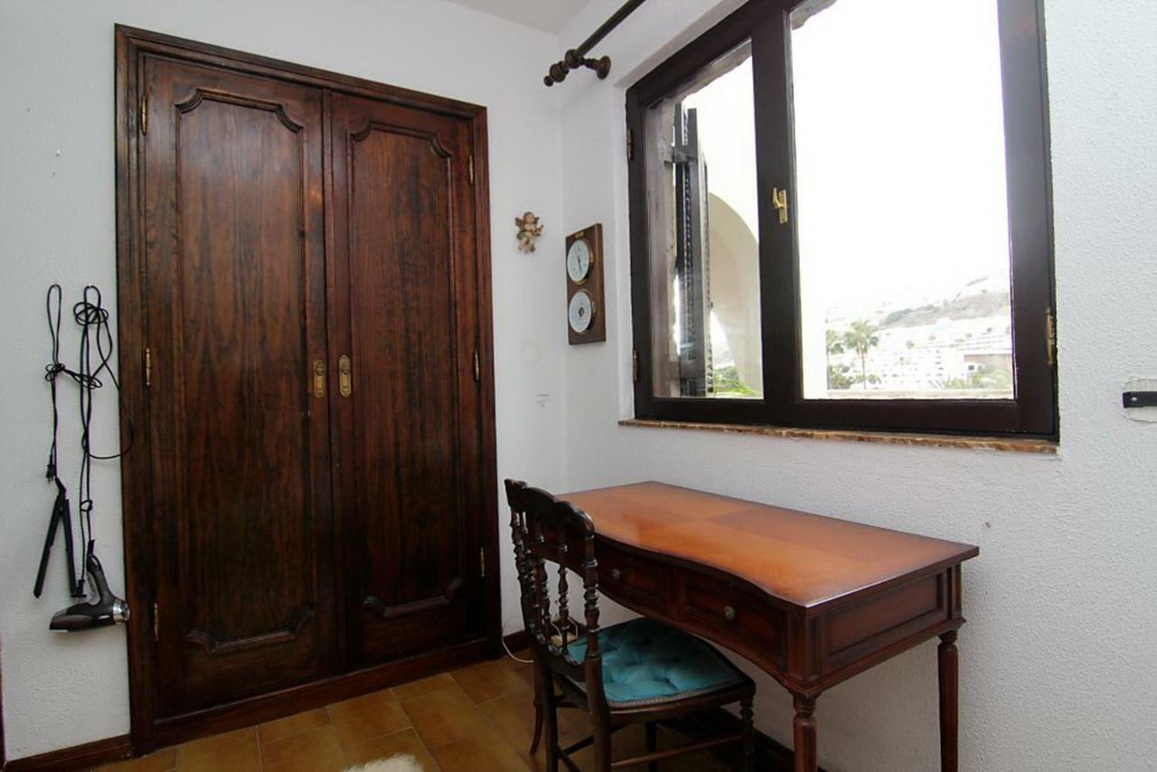 Lovely 2 Bedroom House With Private Garden *