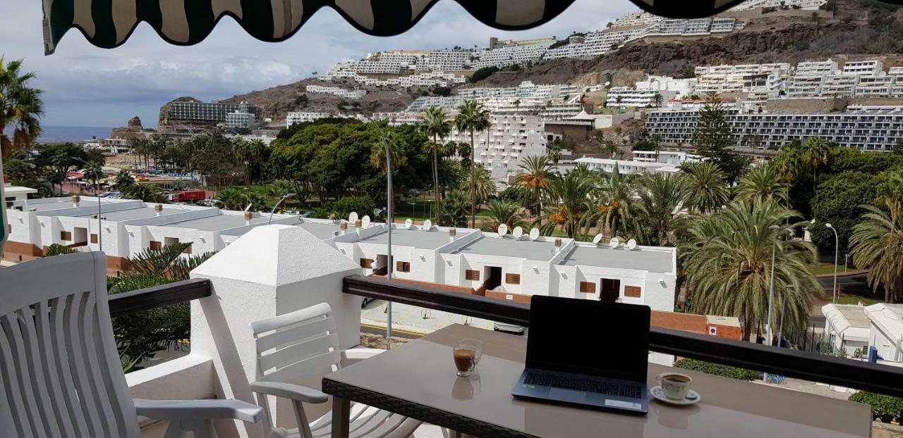 Lovely 2 Bedroom House With Private Garden Villa