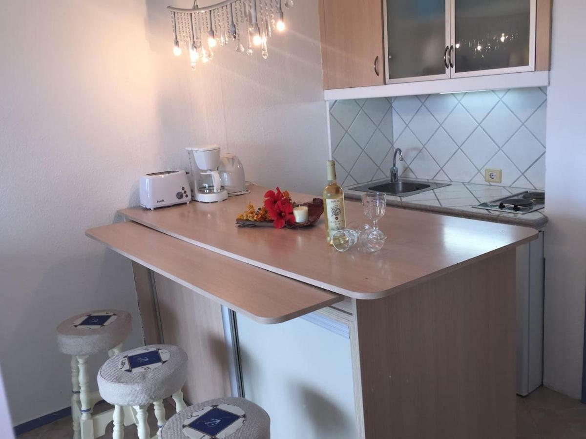 5 Min Walk From Yumbo! 417 Apartamento *
