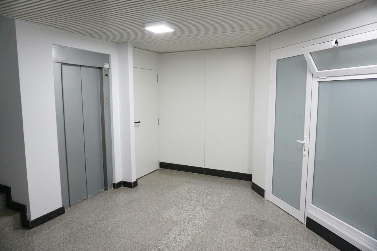 Apartment Black & White Canteras