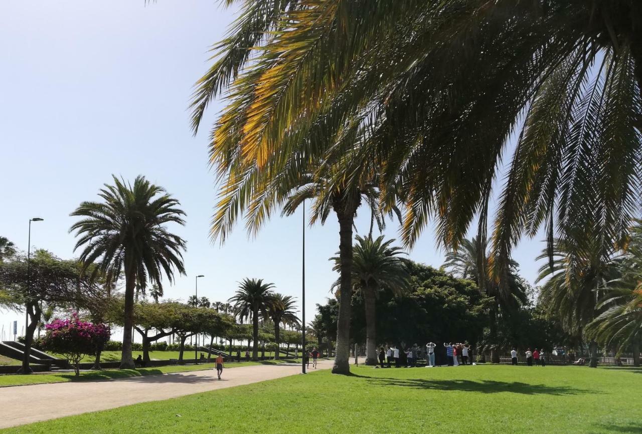 La Marina-ciudad Jardin Apartment *