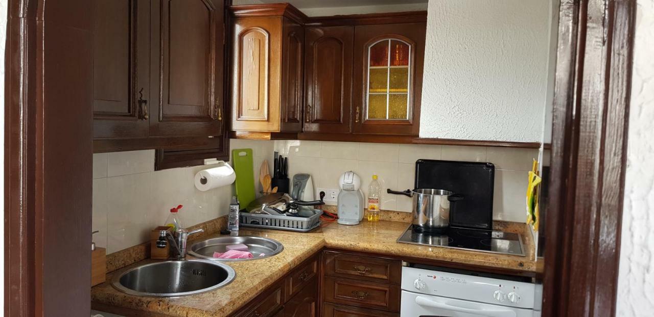 Lovely 2 Bedroom House With Private Garden Villa *
