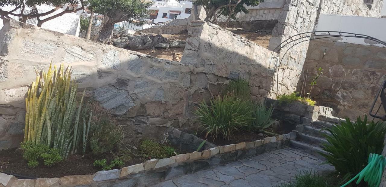 Villa Lovely 2 Bedroom House With Private Garden Mogán