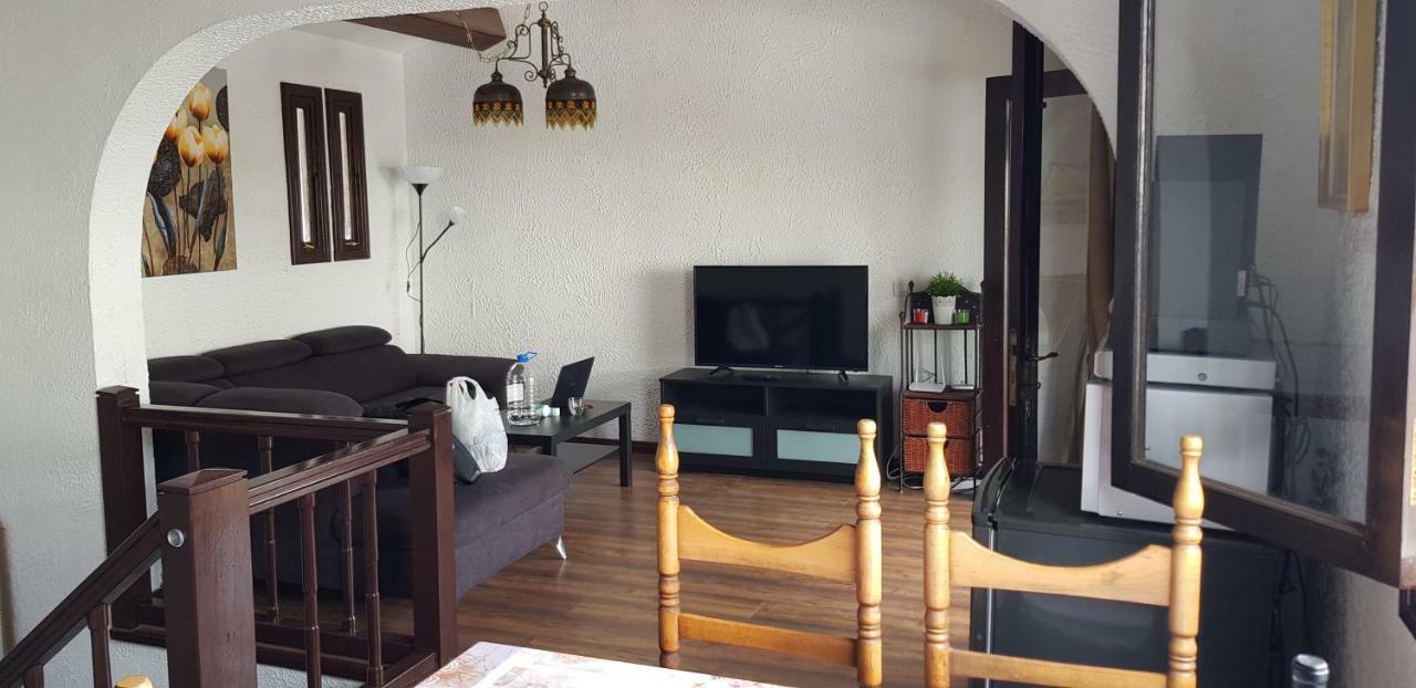Villa Lovely 2 Bedroom House With Private Garden Mogán