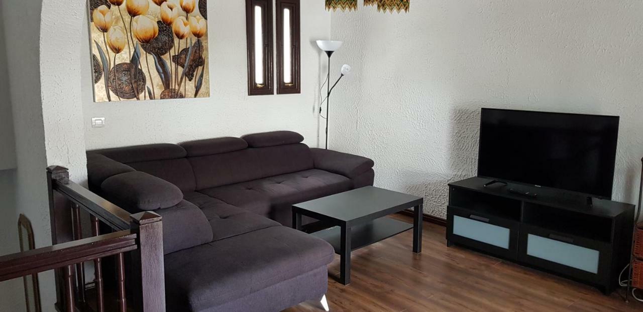 Villa Lovely 2 Bedroom House With Private Garden Mogán