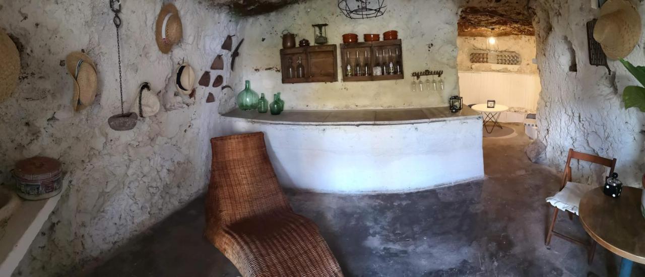 Casa Con Cuevita *
