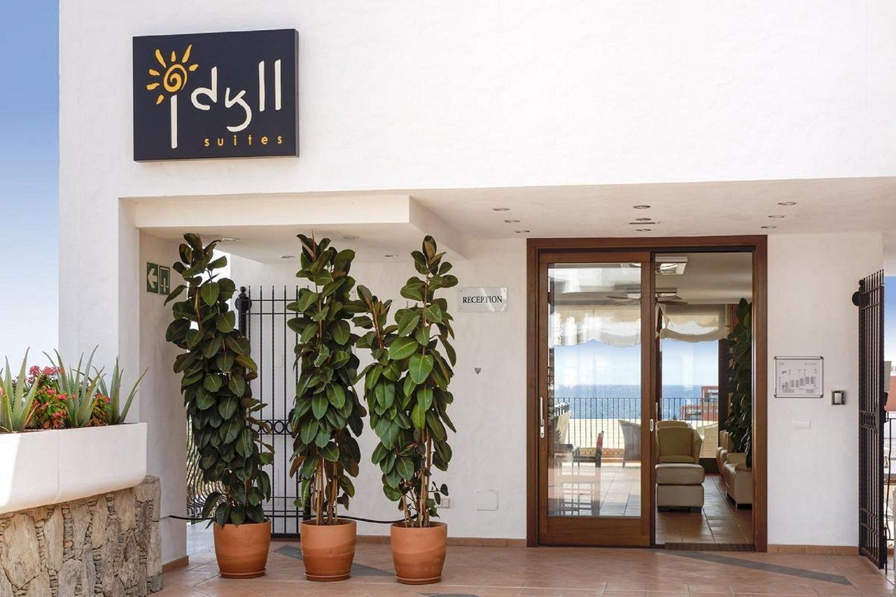 Aparthotel Idyll - Adults Only 3*