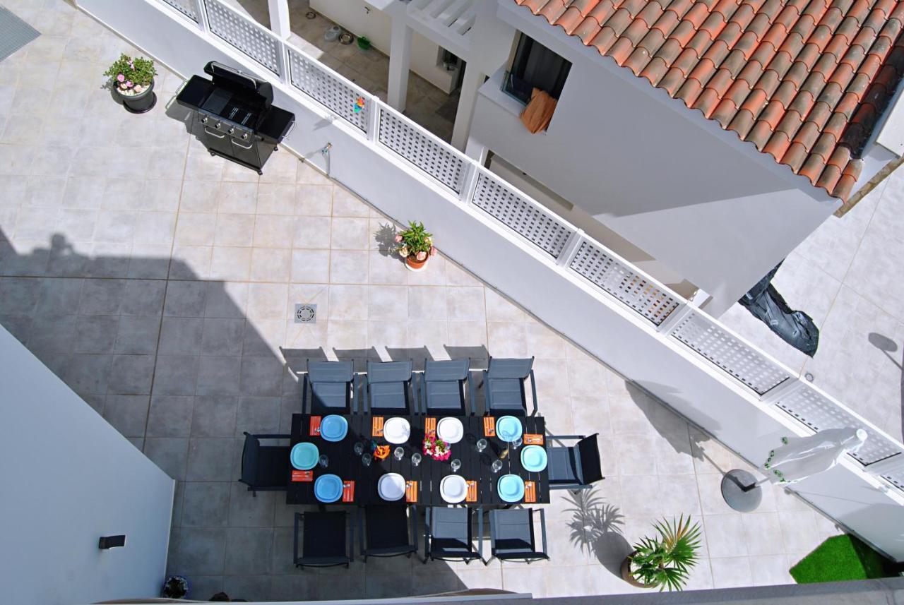 Big Tauro With Private Heated Saltwater Pool & Jacuzzi & Bbq & Game & Arcade Games