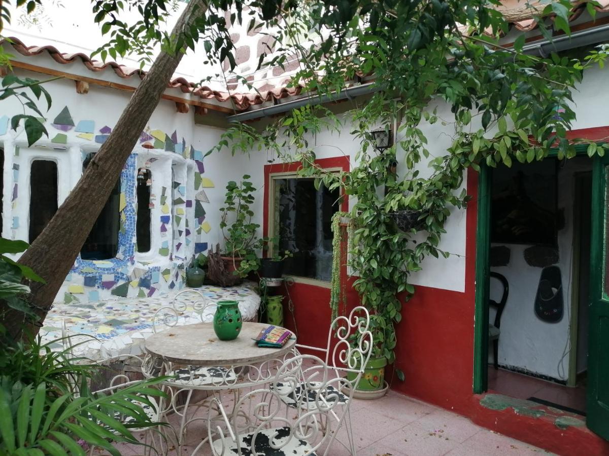 Ecoartejeda Cave House Country house *