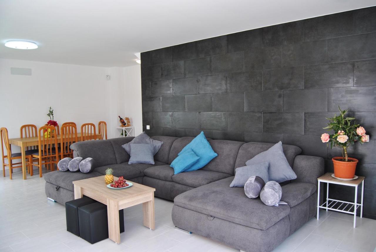 Big Tauro With Private Heated Saltwater Pool & Jacuzzi & Bbq & Game & Arcade Games * Mogán