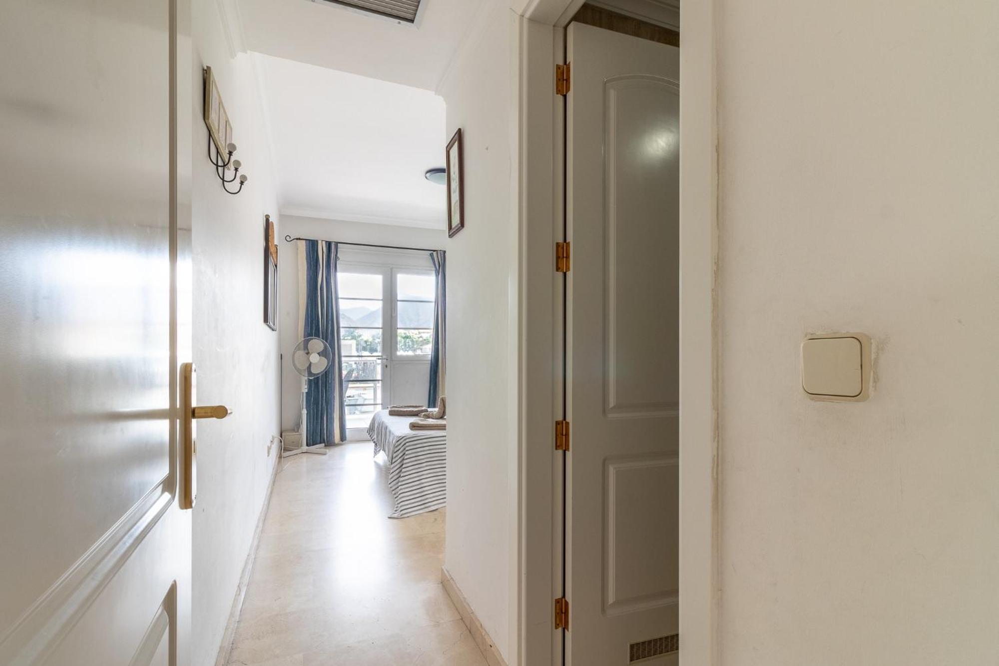 Flatguest + + 2bdr + Terrace Apartment Mogan