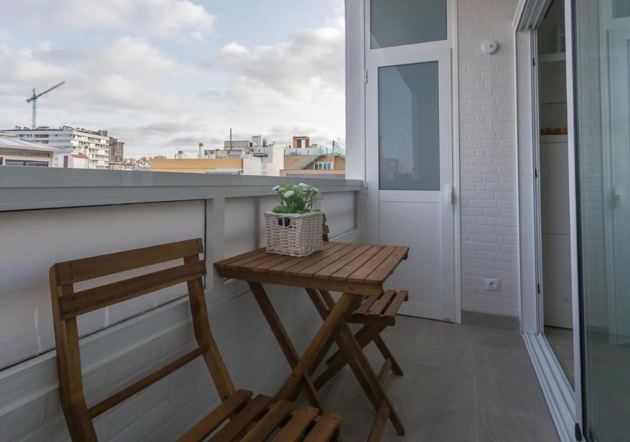 Apartamento Con Terraza Y Piscina En Canteras *