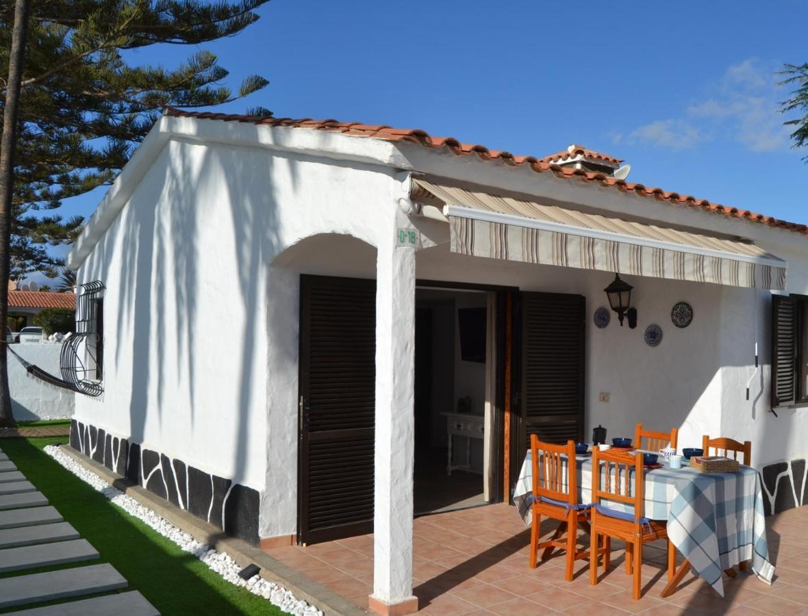White Exclusive Bungalow. 2 Rooms, Garden & Pool. Сasa de vacaciones Maspalomas (Gran Canaria)
