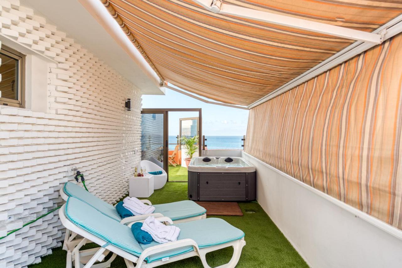 Relax Over The Sea *