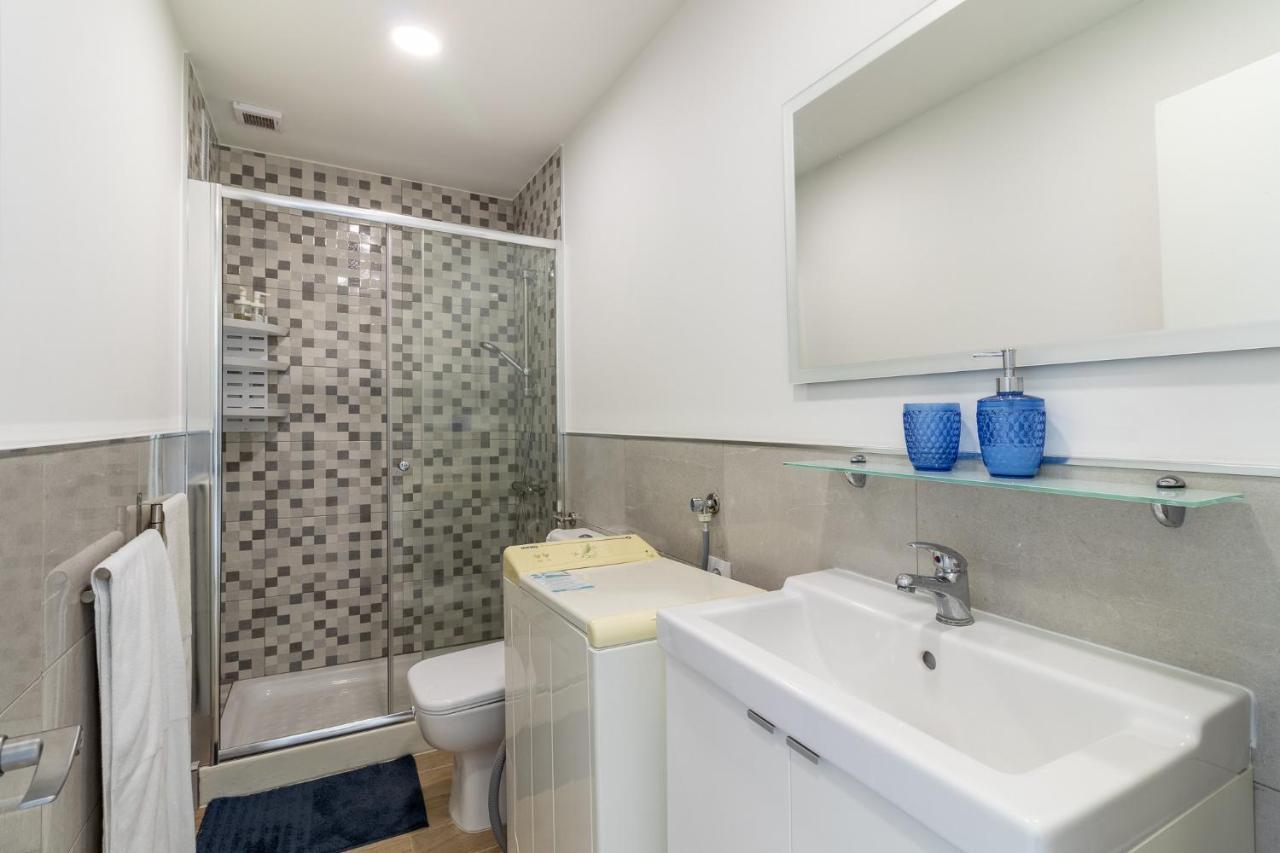 Flatguest Danubio + Sea View + Pool + Appartamento *