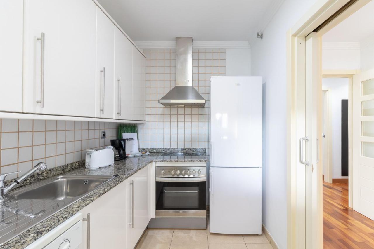 Flatguest Ramblas Golf 6c - Parking + Pool + Gym *