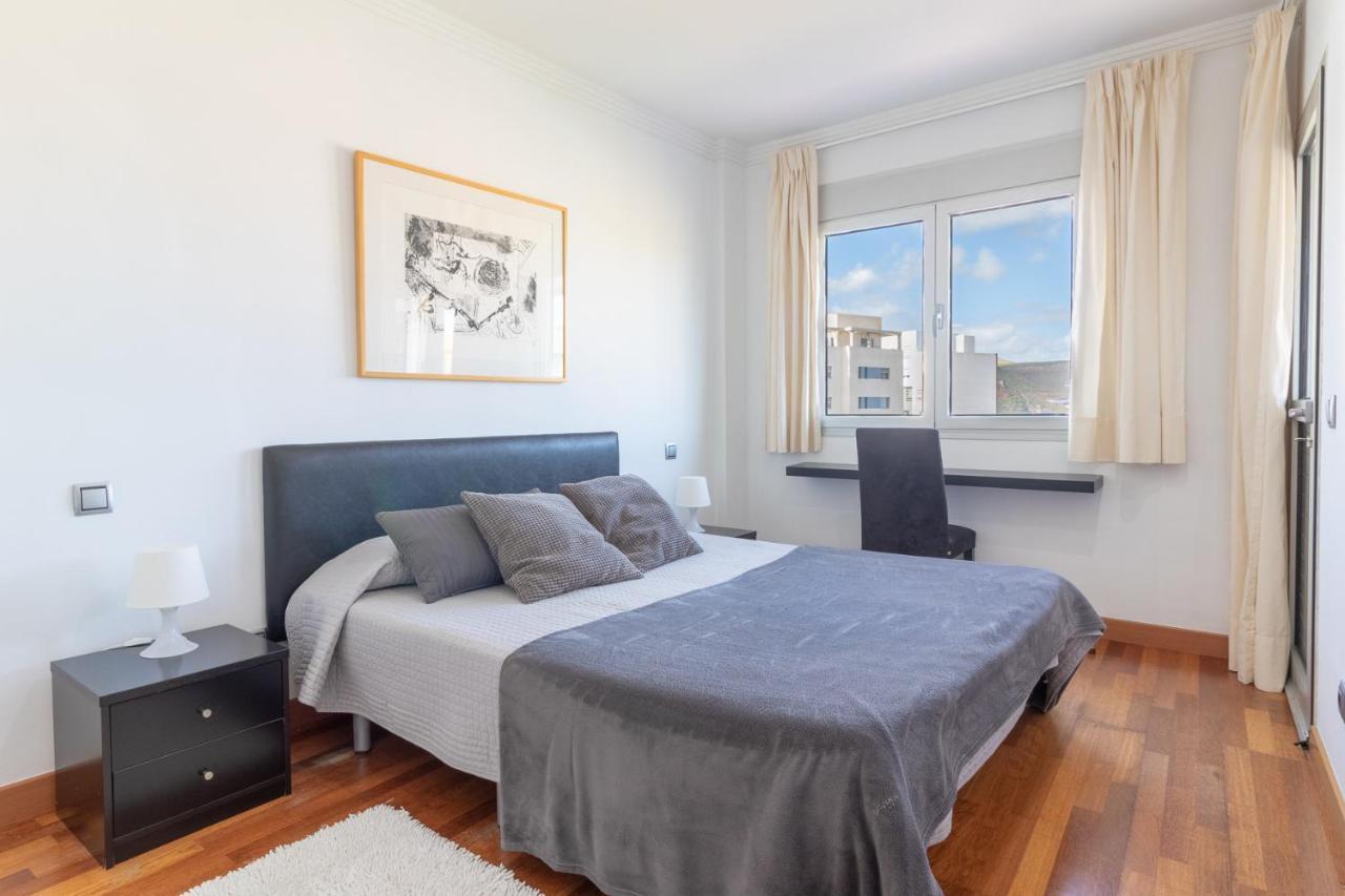 Flatguest Ramblas Golf 6c - Parking + Pool + Gym