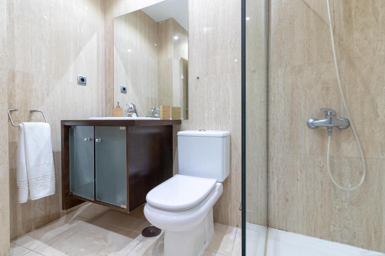 Flatguest Ramblas Golf 6c - Parking + Pool + Gym Apartamento